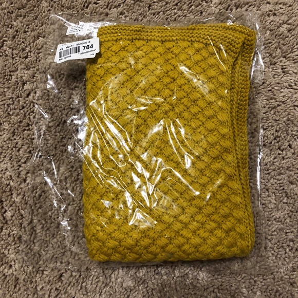 Modcloth Yellow Brick Cold Scarf - Picture 3 of 3